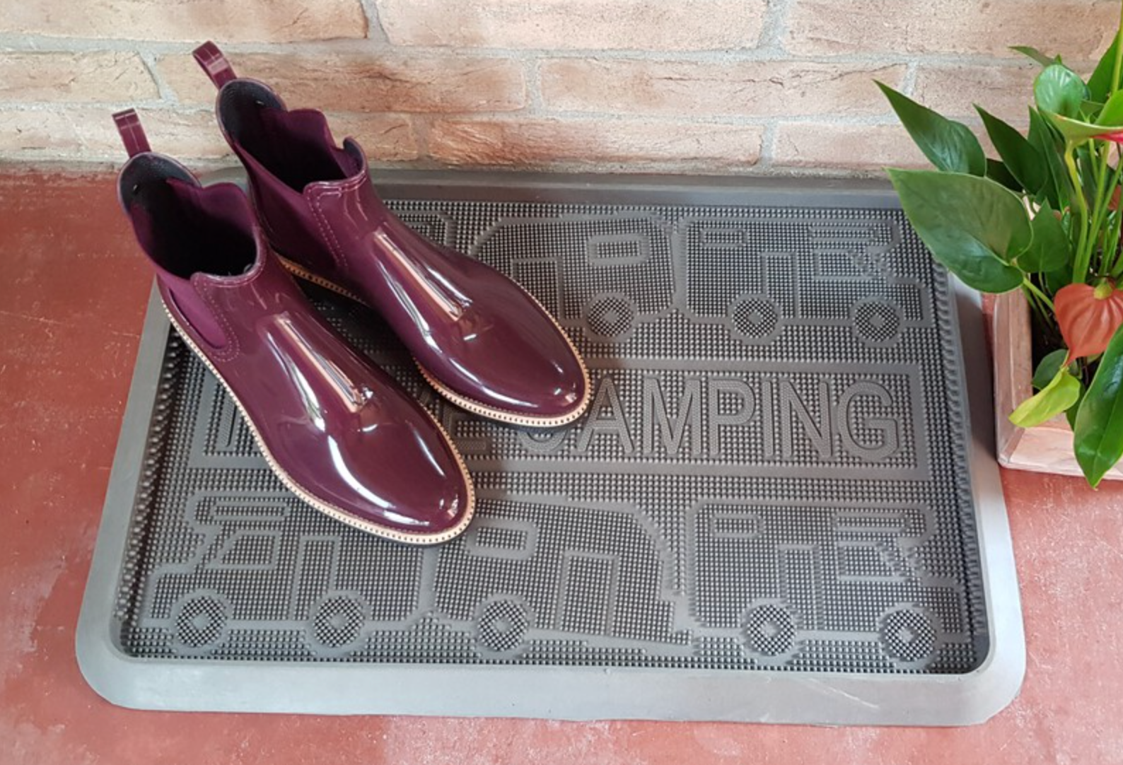 Tapis / bac à chaussures en caoutchouc