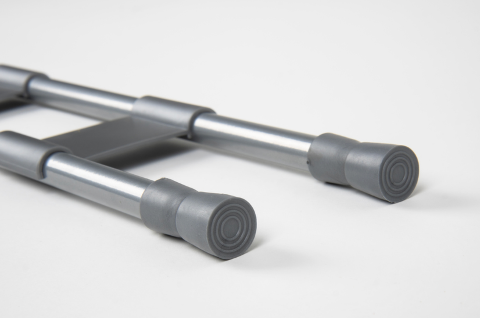 Protection anti-chute pour placards et réfrigérateurs petit modèle