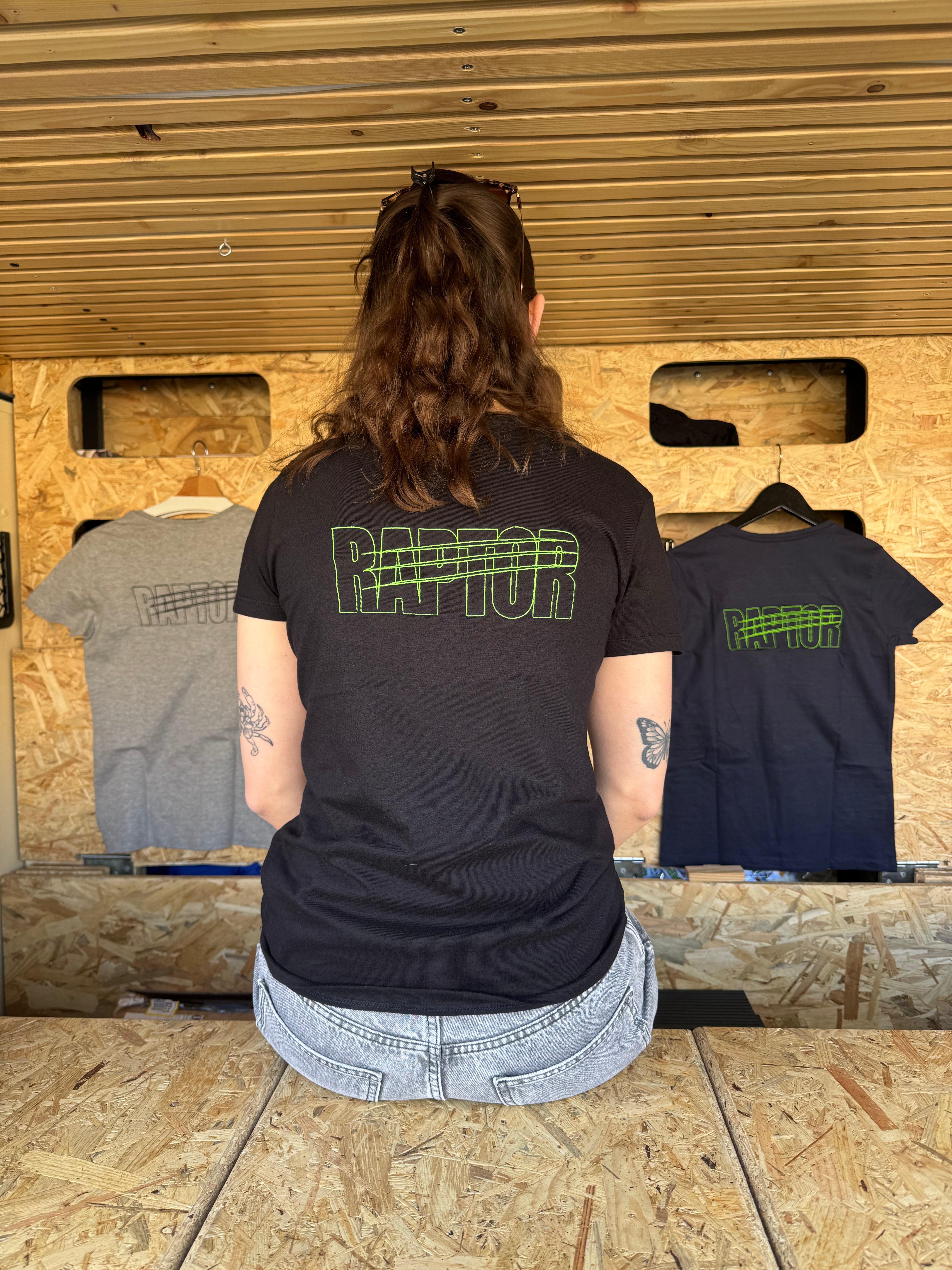 Tee-shirt femme Raptor col V