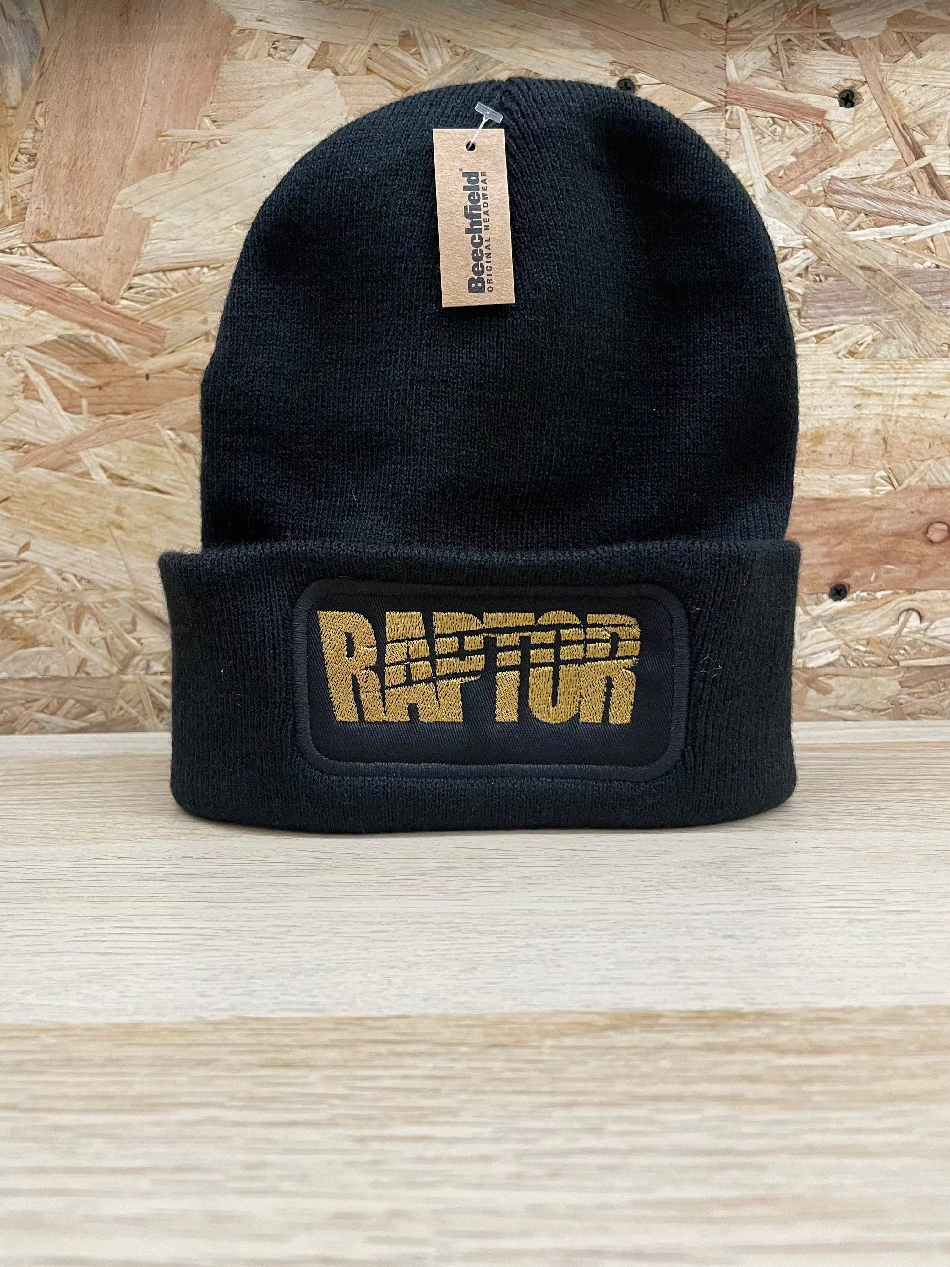bonnet logo Raptor – noir broderie gold