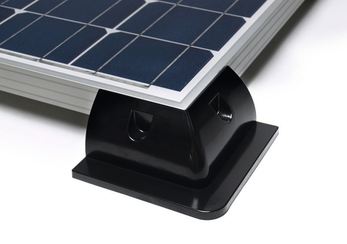 Profils d'angle Carbest pour fixation de panneau solaire sur toit de van