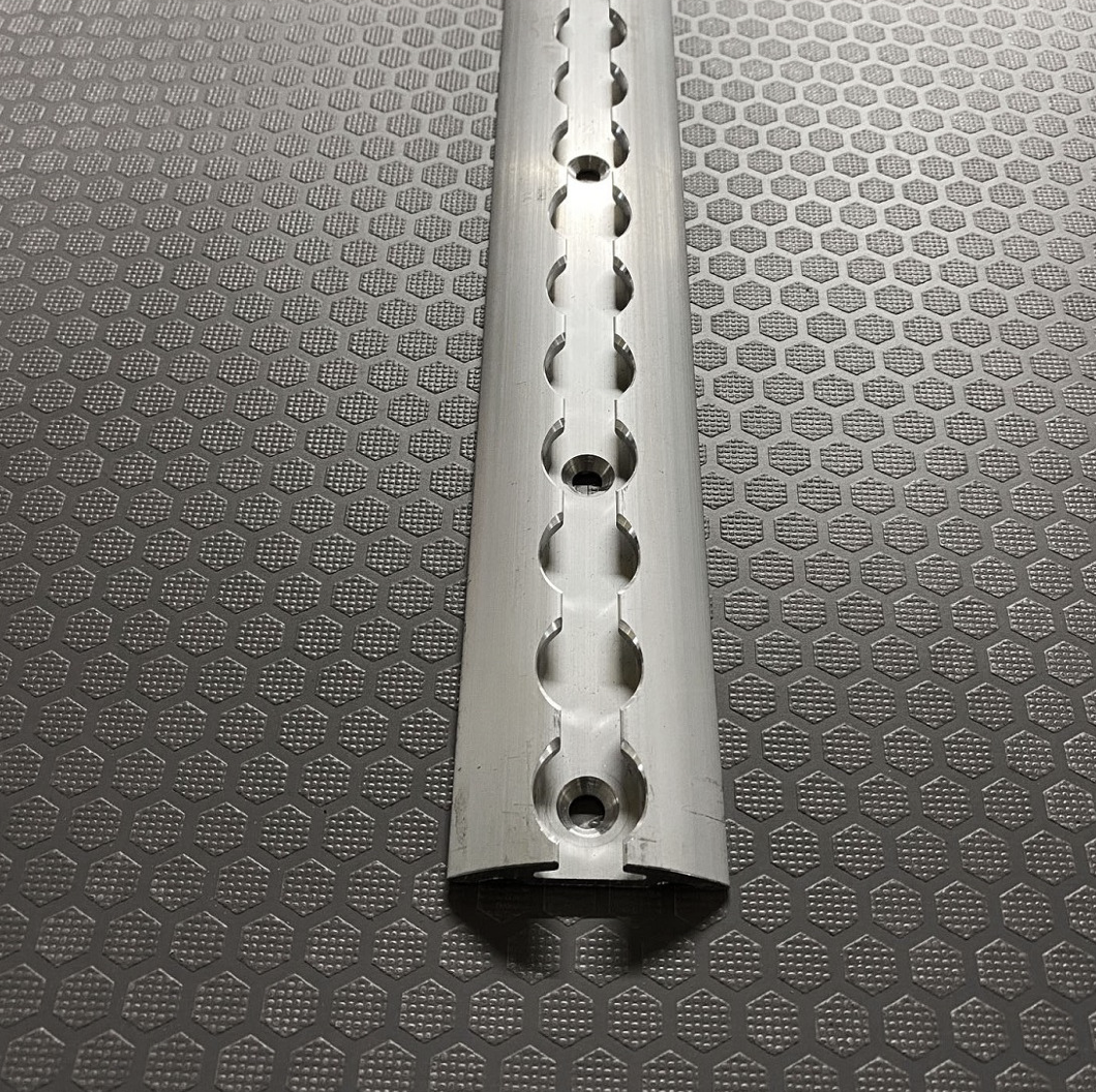 Rail arrimage aluminium AERO demi lune largeur 50mm